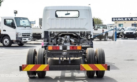 Buy Import Mitsubishi L400 White Truck in Import - Dubai in Conakry Buy Import Mitsubishi L400 White Truck in Import - Dubai in Conakry