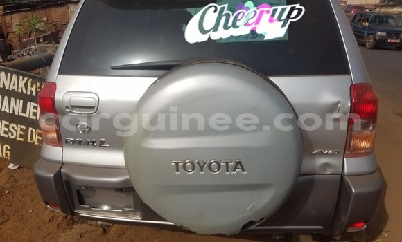 Acheter Occasion Voiture Toyota RAV4 Gris à Conakry, Conakry Acheter Occasion Voiture Toyota RAV4 Gris à Conakry, Conakry