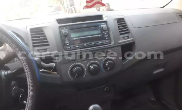 Acheter Occasion Voiture Toyota Hilux Blanc à Conakry, Conakry Acheter Occasion Voiture Toyota Hilux Blanc à Conakry, Conakry