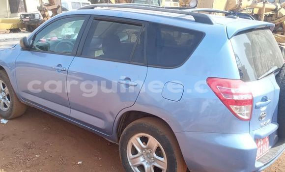 Acheter Occasion Voiture Toyota RAV4 Bleu à Conakry, Conakry Acheter Occasion Voiture Toyota RAV4 Bleu à Conakry, Conakry