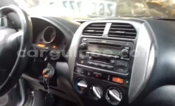 Acheter Occasion Voiture Toyota RAV4 Gris à Conakry, Conakry Acheter Occasion Voiture Toyota RAV4 Gris à Conakry, Conakry