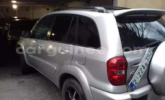 Acheter Occasion Voiture Toyota RAV4 Gris à Conakry, Conakry Acheter Occasion Voiture Toyota RAV4 Gris à Conakry, Conakry