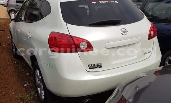 Acheter Occasion Voiture Nissan Rogue Blanc à Conakry, Conakry Acheter Occasion Voiture Nissan Rogue Blanc à Conakry, Conakry