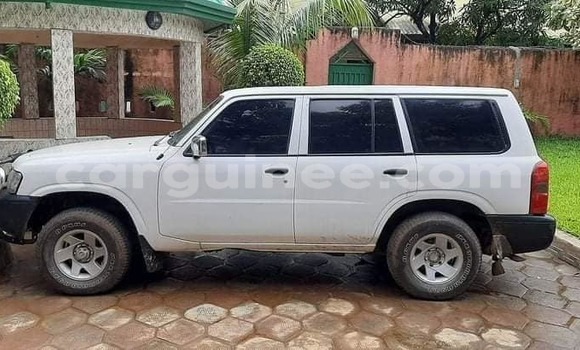 Acheter Occasion Voiture Nissan Patrol Blanc à Conakry, Conakry Acheter Occasion Voiture Nissan Patrol Blanc à Conakry, Conakry