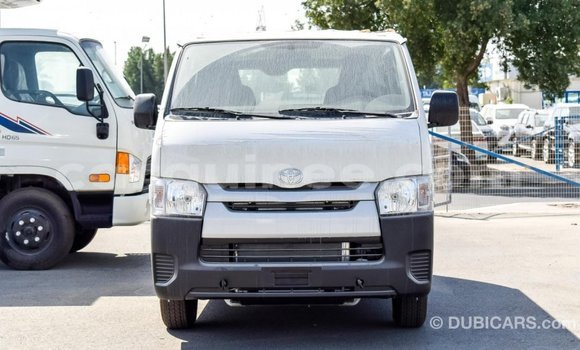Buy Import Toyota Hiace White Car in Import - Dubai in Conakry Buy Import Toyota Hiace White Car in Import - Dubai in Conakry