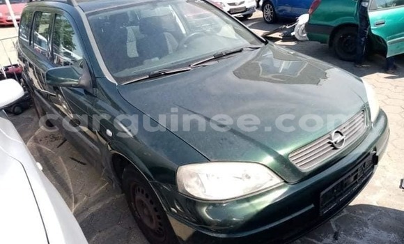 Buy Used Opel Astra Green Car in Conakry in Conakry Buy Used Opel Astra Green Car in Conakry in Conakry