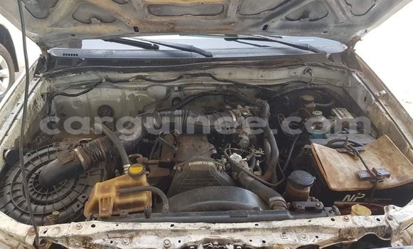 Acheter Occasion Voiture Toyota Hilux Blanc à Conakry, Conakry Acheter Occasion Voiture Toyota Hilux Blanc à Conakry, Conakry