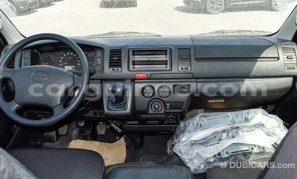 Buy Import Toyota Hiace White Car in Import - Dubai in Conakry Buy Import Toyota Hiace White Car in Import - Dubai in Conakry