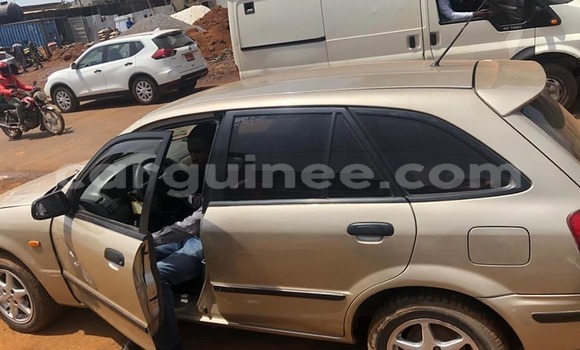 Acheter Occasion Voiture Mazda 323 Marron à Conakry, Conakry Acheter Occasion Voiture Mazda 323 Marron à Conakry, Conakry