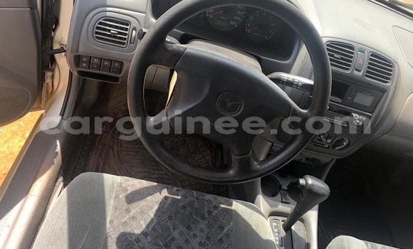 Acheter Occasion Voiture Mazda 323 Marron à Conakry, Conakry Acheter Occasion Voiture Mazda 323 Marron à Conakry, Conakry