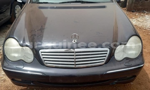 Acheter Occasion Voiture Mercedes-Benz C–Class Beige à Conakry, Conakry Acheter Occasion Voiture Mercedes-Benz C–Class Beige à Conakry, Conakry
