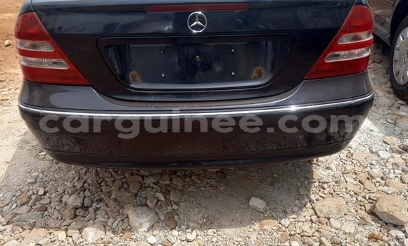 Acheter Occasion Voiture Mercedes-Benz C–Class Beige à Conakry, Conakry Acheter Occasion Voiture Mercedes-Benz C–Class Beige à Conakry, Conakry