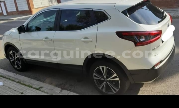 Buy Used Nissan Qashqai White Car in Conakry in Conakry Buy Used Nissan Qashqai White Car in Conakry in Conakry