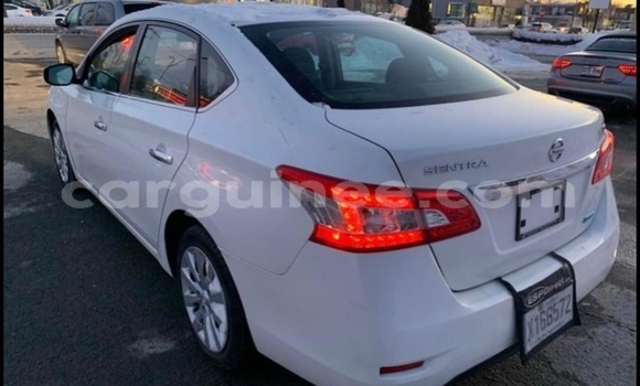 Acheter Occasion Voiture Nissan Sentra Blanc à Conakry, Conakry Acheter Occasion Voiture Nissan Sentra Blanc à Conakry, Conakry
