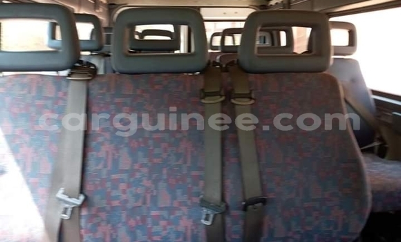 Buy Used DAF 46 White Car in Conakry in Conakry Buy Used DAF 46 White Car in Conakry in Conakry