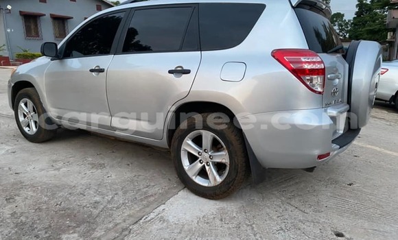 Buy Used Toyota RAV4 Silver Car in Conakry in Conakry Buy Used Toyota RAV4 Silver Car in Conakry in Conakry