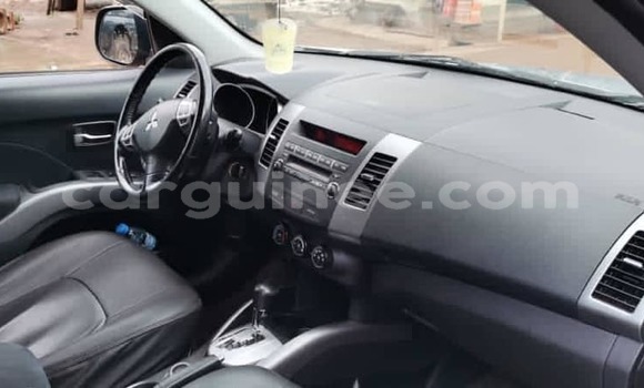 Buy Used Mitsubishi Outlander Silver Car in Conakry in Conakry Buy Used Mitsubishi Outlander Silver Car in Conakry in Conakry