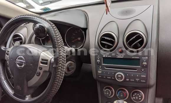 Buy Used Nissan Rogue Silver Car in Conakry in Conakry Buy Used Nissan Rogue Silver Car in Conakry in Conakry