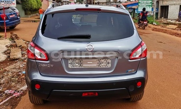 Buy Used Nissan Qashqai Silver Car in Conakry in Conakry Buy Used Nissan Qashqai Silver Car in Conakry in Conakry
