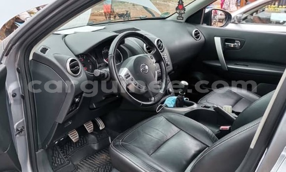 Buy Used Nissan Qashqai Silver Car in Conakry in Conakry Buy Used Nissan Qashqai Silver Car in Conakry in Conakry