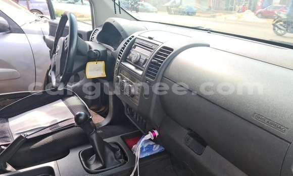 Buy Used Nissan Navara Black Car in Conakry in Conakry Buy Used Nissan Navara Black Car in Conakry in Conakry