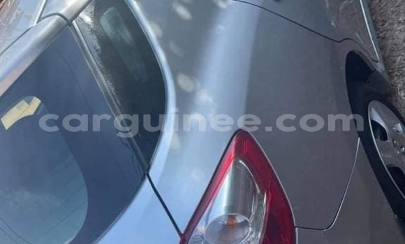 Buy Used Toyota Matrix Silver Car in Conakry in Conakry Buy Used Toyota Matrix Silver Car in Conakry in Conakry