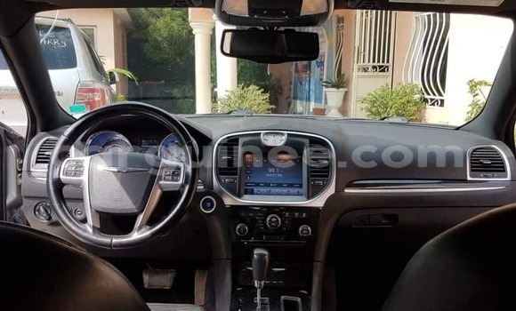 Buy Used Chrysler 300 Silver Car in Conakry in Conakry Buy Used Chrysler 300 Silver Car in Conakry in Conakry