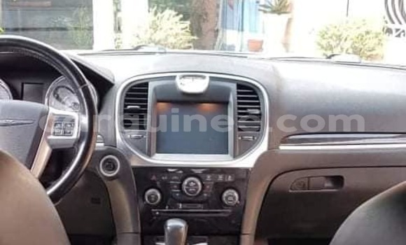 Buy Used Chrysler 300 Silver Car in Conakry in Conakry Buy Used Chrysler 300 Silver Car in Conakry in Conakry