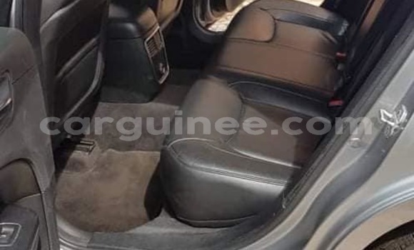 Buy Used Chrysler 300 Silver Car in Conakry in Conakry Buy Used Chrysler 300 Silver Car in Conakry in Conakry