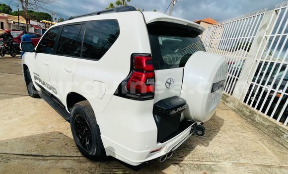 Buy Import Toyota Land Cruiser Prado White Car in Conakry in Conakry Buy Import Toyota Land Cruiser Prado White Car in Conakry in Conakry