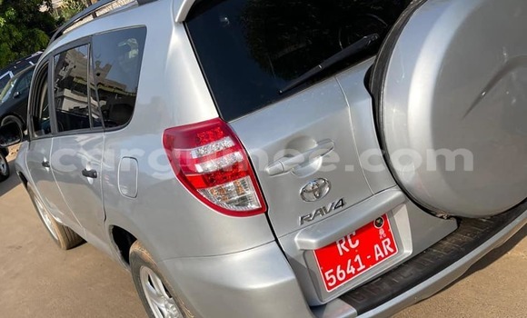 Buy Used Toyota RAV4 Silver Car in Conakry in Conakry Buy Used Toyota RAV4 Silver Car in Conakry in Conakry