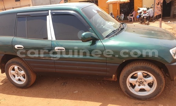 Acheter Occasion Voiture Toyota RAV4 Vert à Conakry, Conakry Acheter Occasion Voiture Toyota RAV4 Vert à Conakry, Conakry