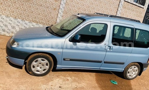 Acheter Occasion Voiture Citroen Berlingo Bleu à Conakry, Conakry