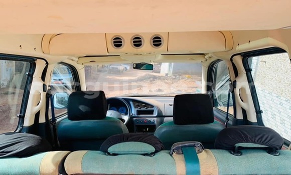 Acheter Occasion Voiture Citroen Berlingo Bleu à Conakry, Conakry Acheter Occasion Voiture Citroen Berlingo Bleu à Conakry, Conakry