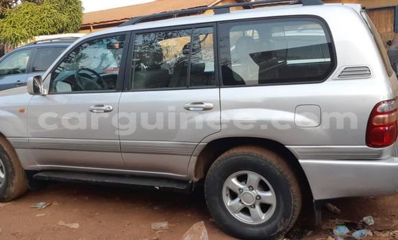 Acheter Occasion Voiture Toyota Land Cruiser Gris à Conakry, Conakry Acheter Occasion Voiture Toyota Land Cruiser Gris à Conakry, Conakry