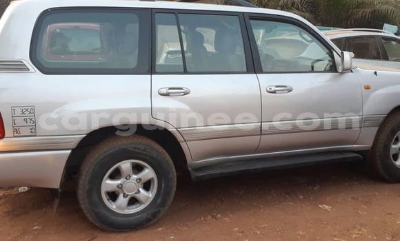 Acheter Occasion Voiture Toyota Land Cruiser Gris à Conakry, Conakry Acheter Occasion Voiture Toyota Land Cruiser Gris à Conakry, Conakry