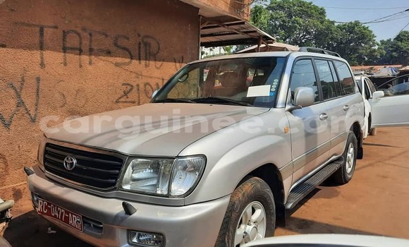 Acheter Occasion Voiture Toyota Land Cruiser Gris à Conakry, Conakry Acheter Occasion Voiture Toyota Land Cruiser Gris à Conakry, Conakry
