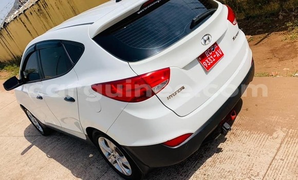 Acheter Occasion Voiture Hyundai Tucson Blanc à Conakry, Conakry Acheter Occasion Voiture Hyundai Tucson Blanc à Conakry, Conakry