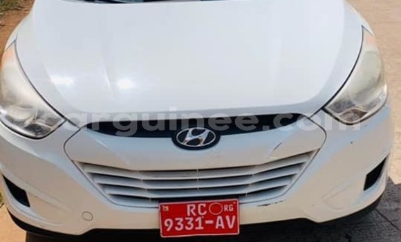 Acheter Occasion Voiture Hyundai Tucson Blanc à Conakry, Conakry Acheter Occasion Voiture Hyundai Tucson Blanc à Conakry, Conakry