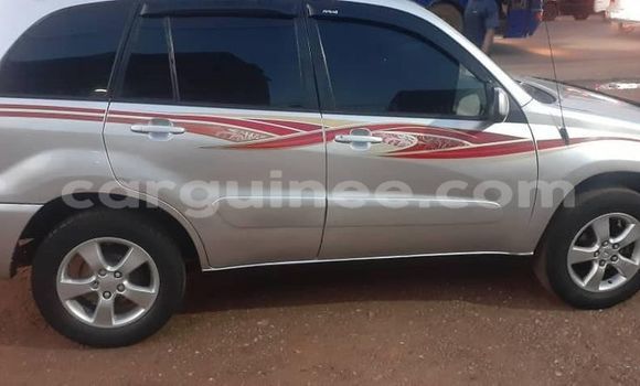 Acheter Occasion Voiture Toyota RAV4 Gris à Conakry, Conakry Acheter Occasion Voiture Toyota RAV4 Gris à Conakry, Conakry
