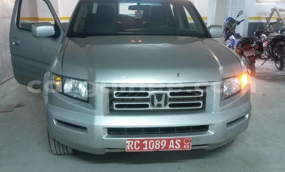 Buy Used Honda Ridgeline Silver Car in Conakry in Conakry