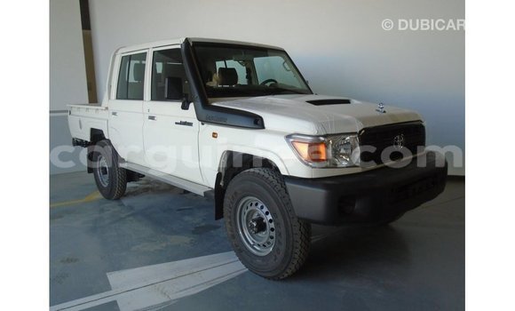 Buy Import Toyota Land Cruiser White Car in Import - Dubai in Conakry Buy Import Toyota Land Cruiser White Car in Import - Dubai in Conakry