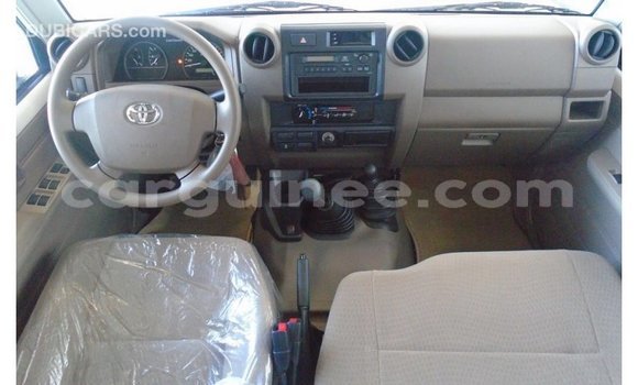 Buy Import Toyota Land Cruiser White Car in Import - Dubai in Conakry Buy Import Toyota Land Cruiser White Car in Import - Dubai in Conakry