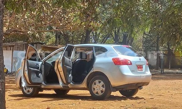 Buy Used Nissan Rogue Silver Car in Conakry in Conakry Buy Used Nissan Rogue Silver Car in Conakry in Conakry