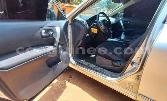 Buy Used Nissan Rogue Silver Car in Conakry in Conakry Buy Used Nissan Rogue Silver Car in Conakry in Conakry