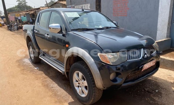 Buy Used Mitsubishi L200 Black Car in Conakry in Conakry Buy Used Mitsubishi L200 Black Car in Conakry in Conakry