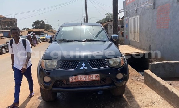 Buy Used Mitsubishi L200 Black Car in Conakry in Conakry Buy Used Mitsubishi L200 Black Car in Conakry in Conakry