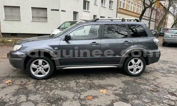 Buy Used Mitsubishi Outlander Other Car in Conakry in Conakry Buy Used Mitsubishi Outlander Other Car in Conakry in Conakry