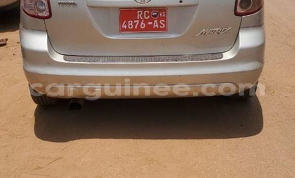 Buy Used Toyota Matrix Red Car in Conakry in Conakry Buy Used Toyota Matrix Red Car in Conakry in Conakry