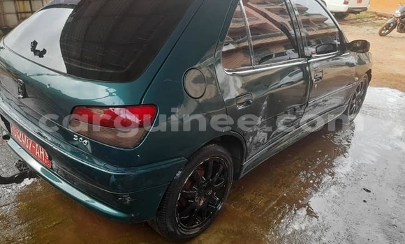 Buy Used Peugeot 306 Green Car in Conakry in Conakry Buy Used Peugeot 306 Green Car in Conakry in Conakry